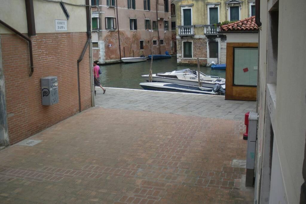 Charming House In Venezia Eksteriør bilde